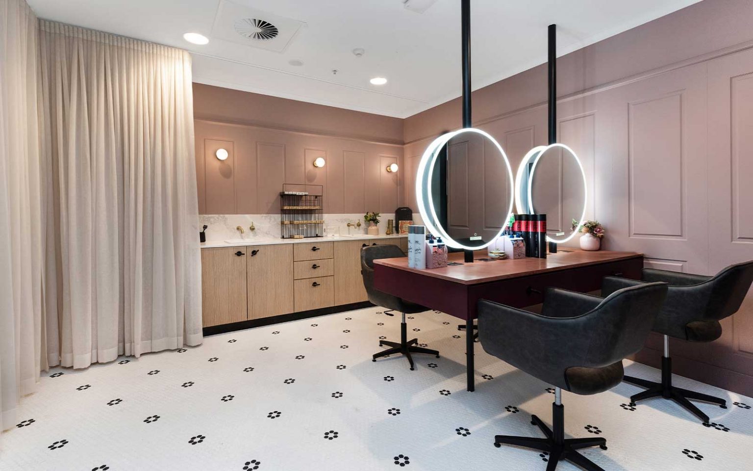 LDK Tuggeranong Greenway Views